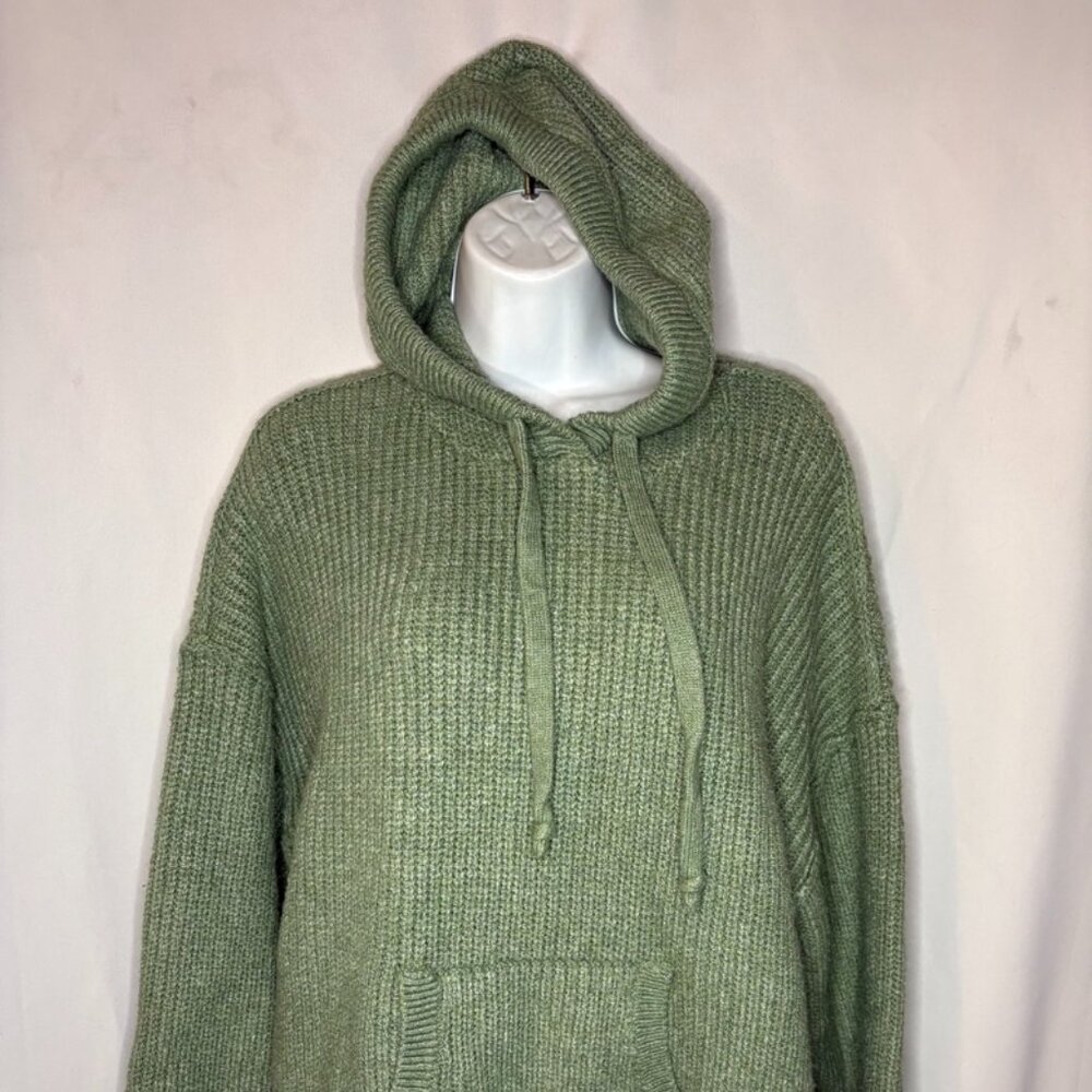 Women's American Eagle Size M - Thick Green Long Sleeve Hooded Sweater